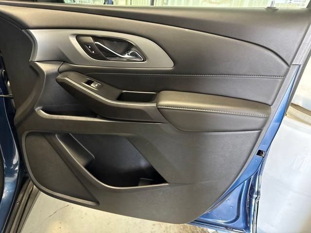 Used 2023 Chevrolet Traverse LT AWD/4WD image 29