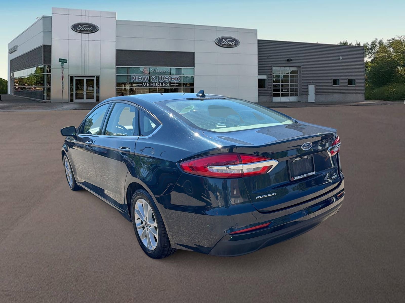 Used 2020 Ford Fusion SE FWD image 8