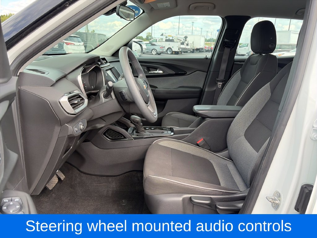 Used 2022 Chevrolet TrailBlazer LS AWD/4WD image 15