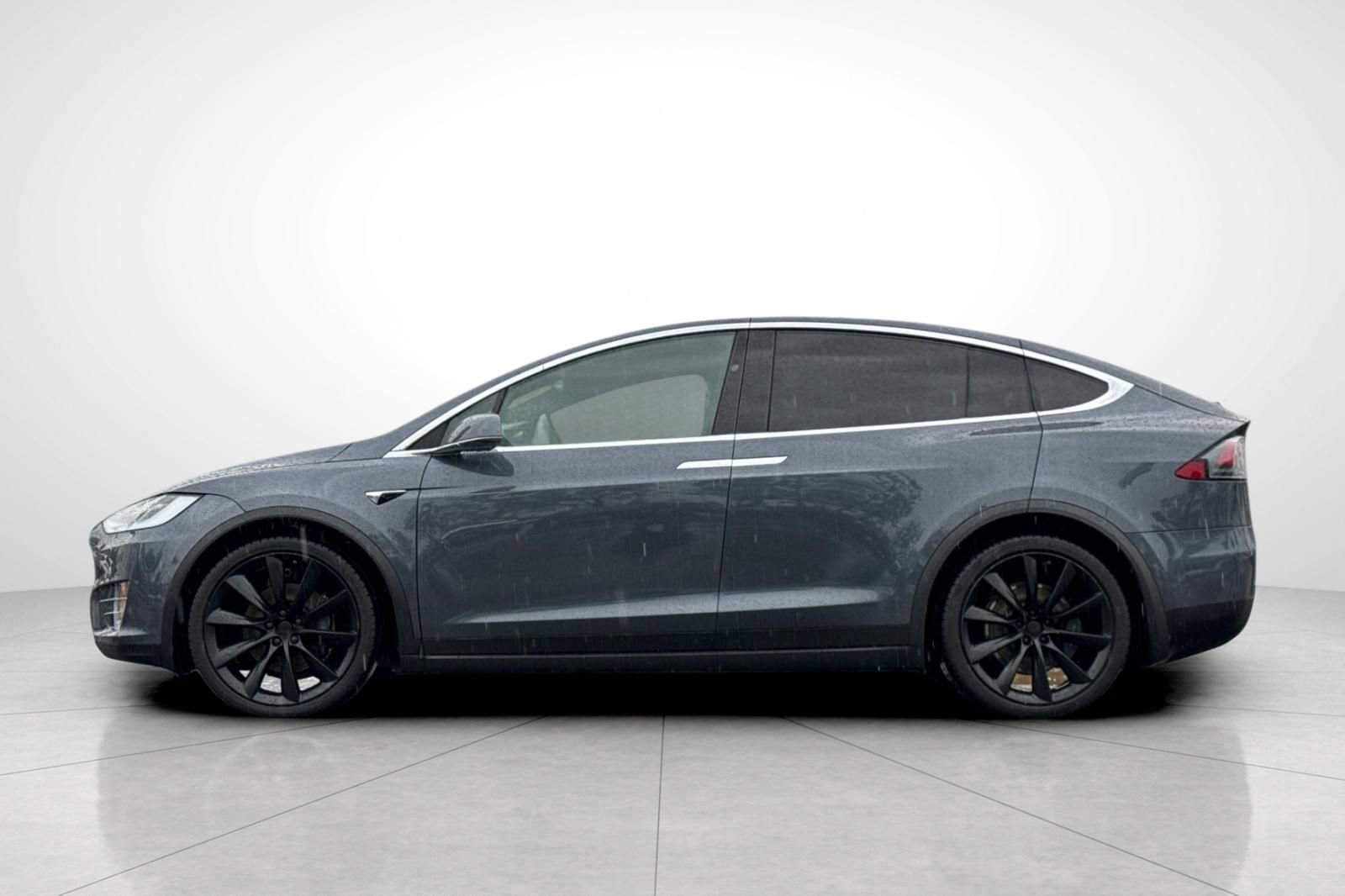 Used 2020 Tesla Model X Long Range image 24