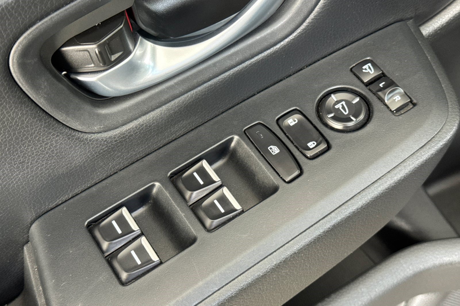 Certified 2025 Honda Pilot TrailSport image 14