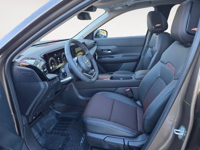 New 2026 Nissan Kicks SR w/ SR Premium Package AWD/4WD image 14