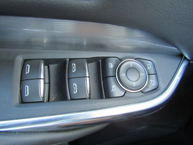 Used 2024 Cadillac XT4 Premium Luxury image 36