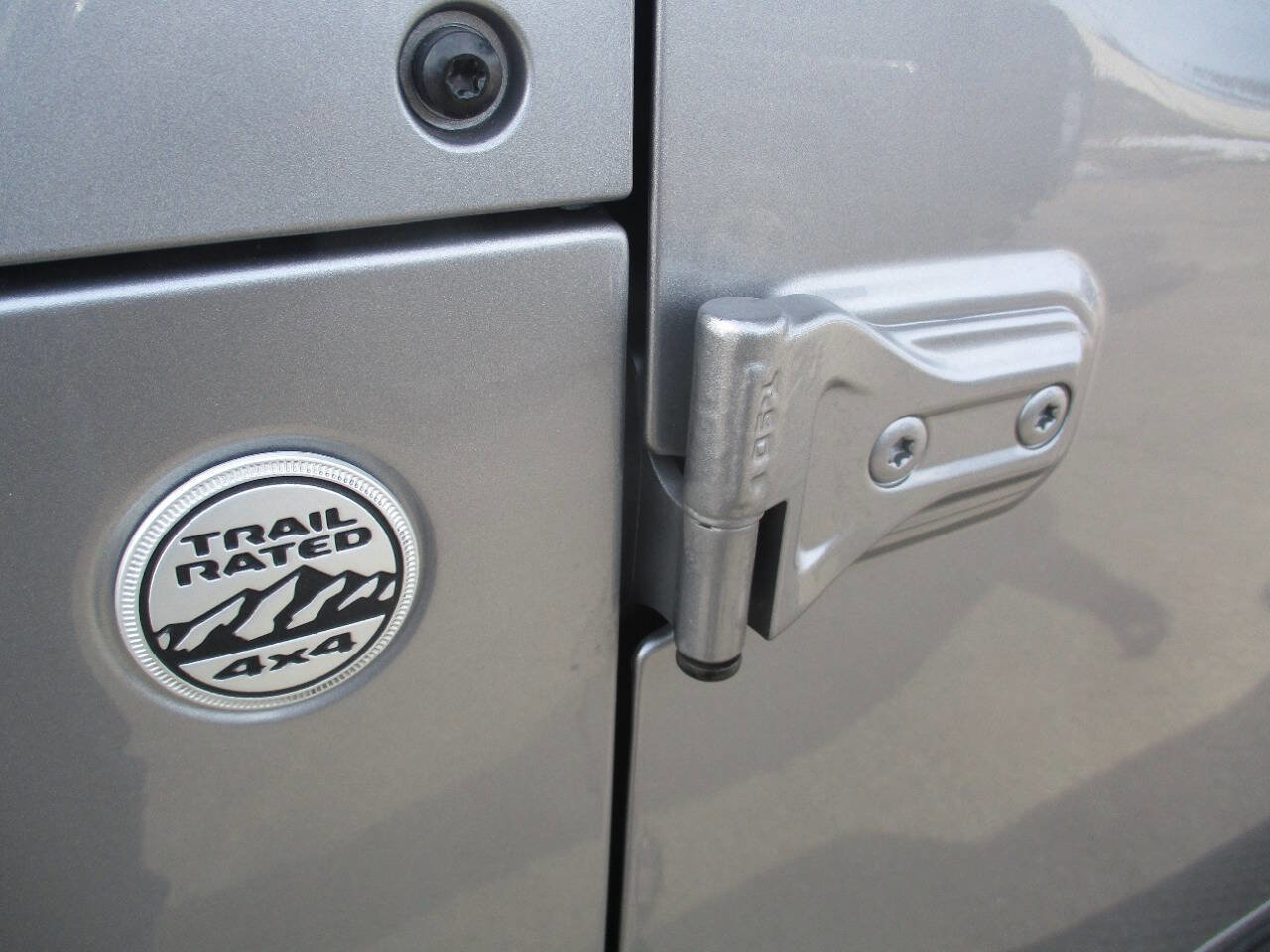 Used 2020 Jeep Gladiator Sport w/ Quick Order Package 24S image 15