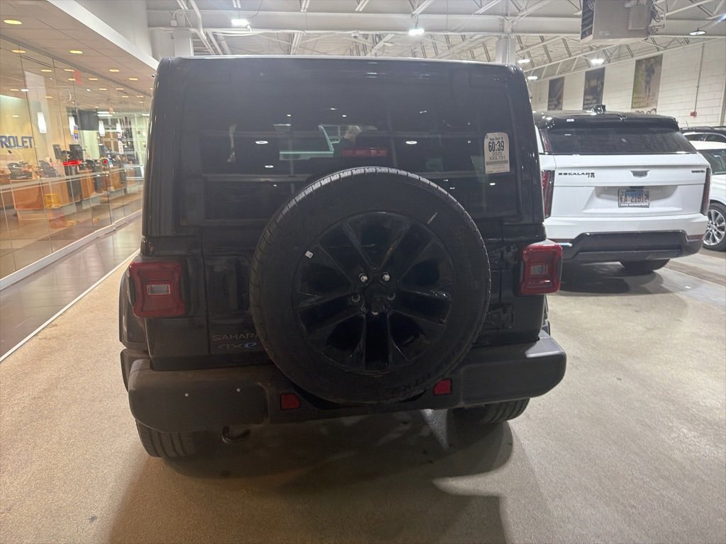 Used 2025 Jeep Wrangler Unlimited Sahara w/ Safety Group image 3
