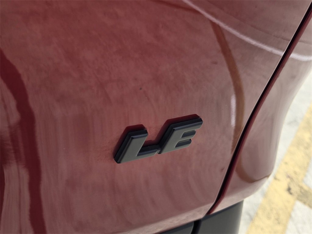 Used 2023 Toyota RAV4 LE image 15