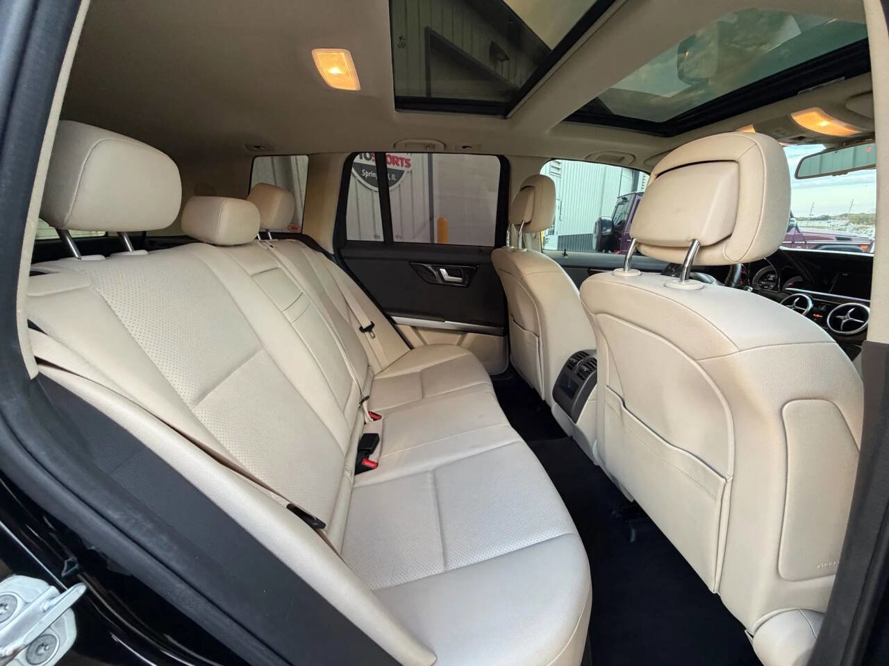 Used 2015 Mercedes-Benz GLK 250 BlueTEC 4MATIC image 16