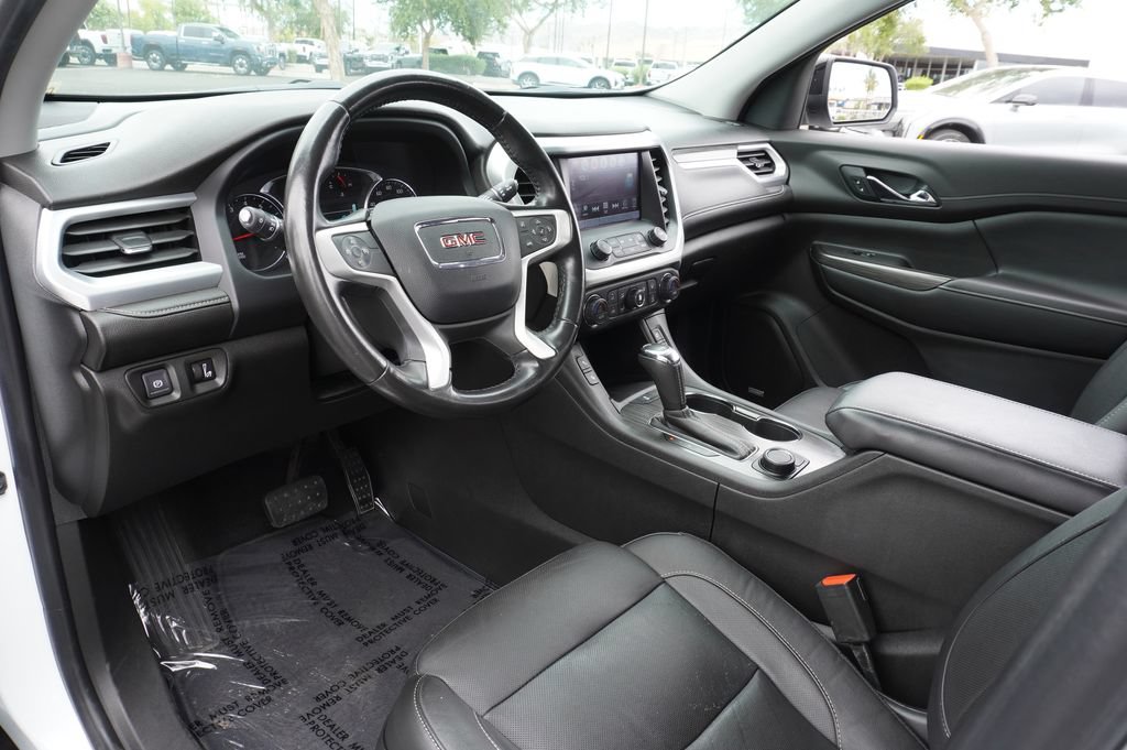 Certified 2019 GMC Acadia SLT w/ Black Edition FWD image 18