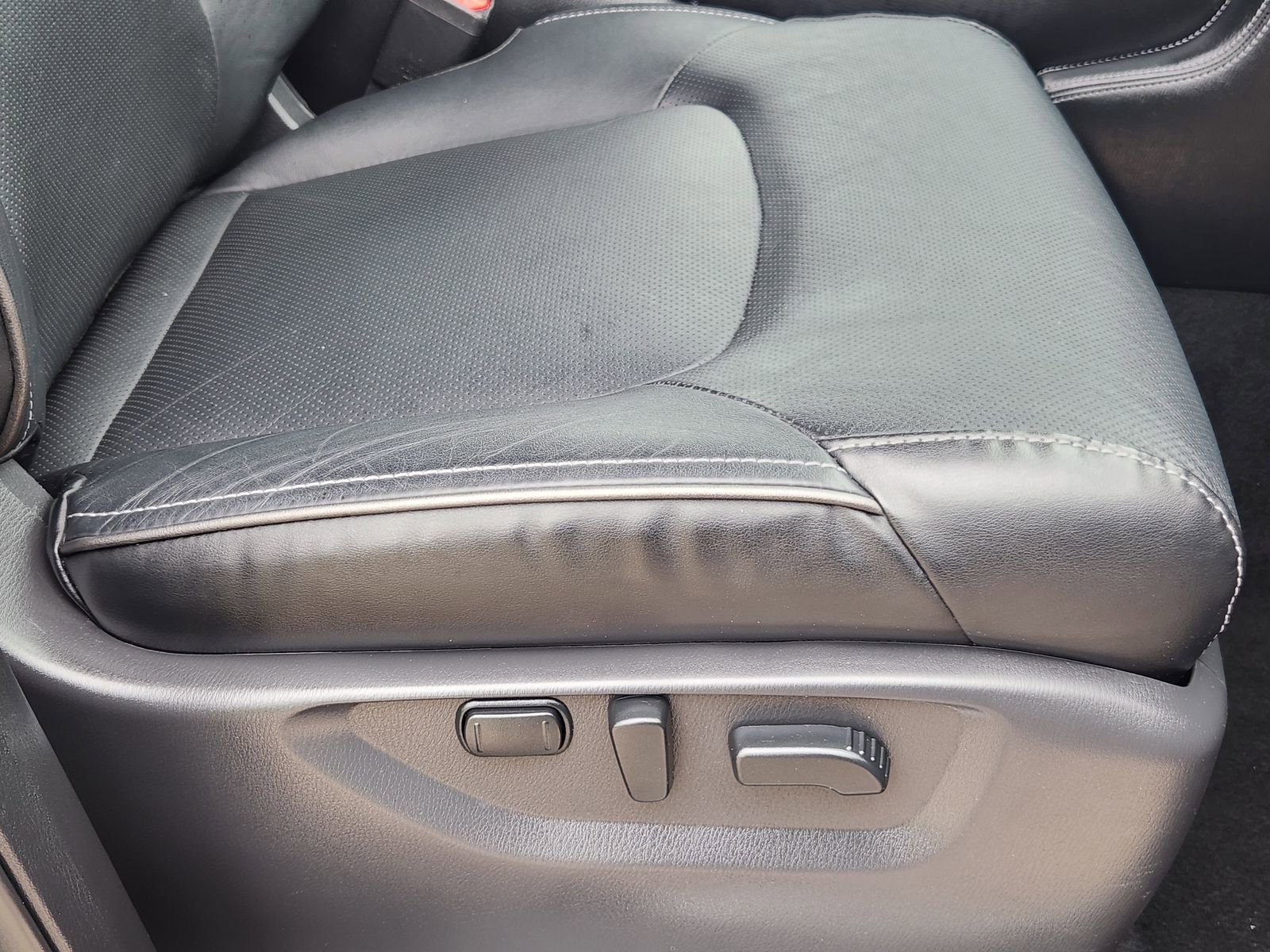 Used 2024 INFINITI QX80 Luxe RWD image 28