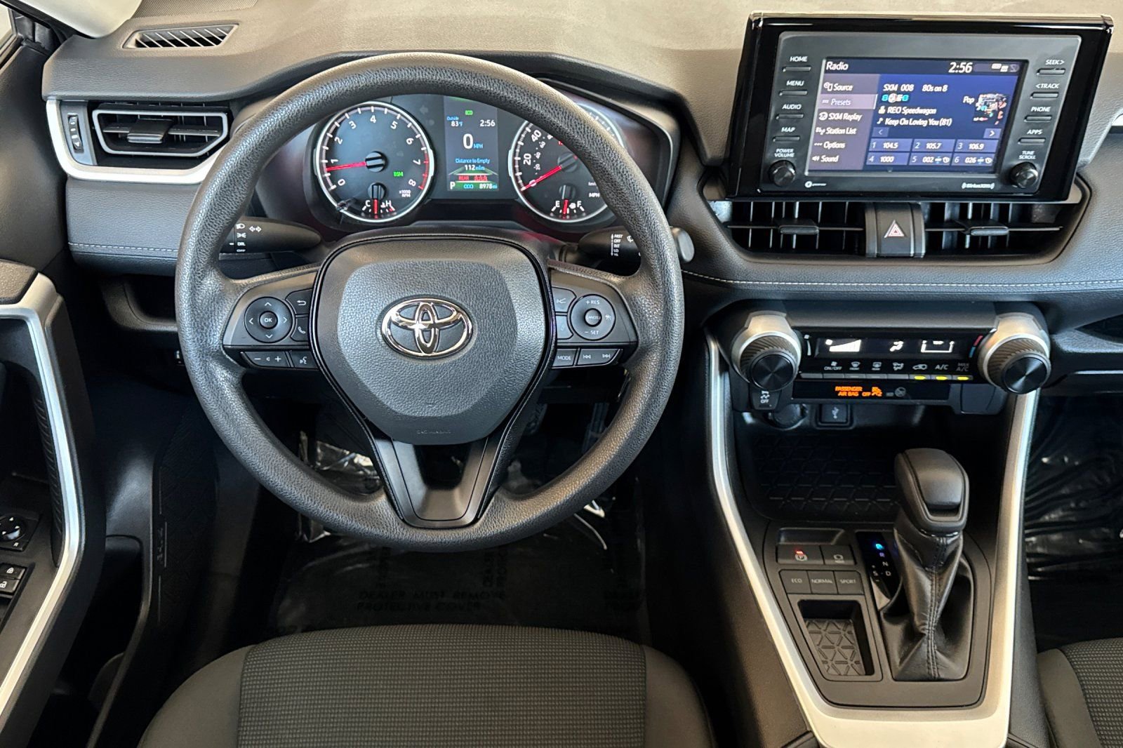 Used 2022 Toyota RAV4 LE image 14