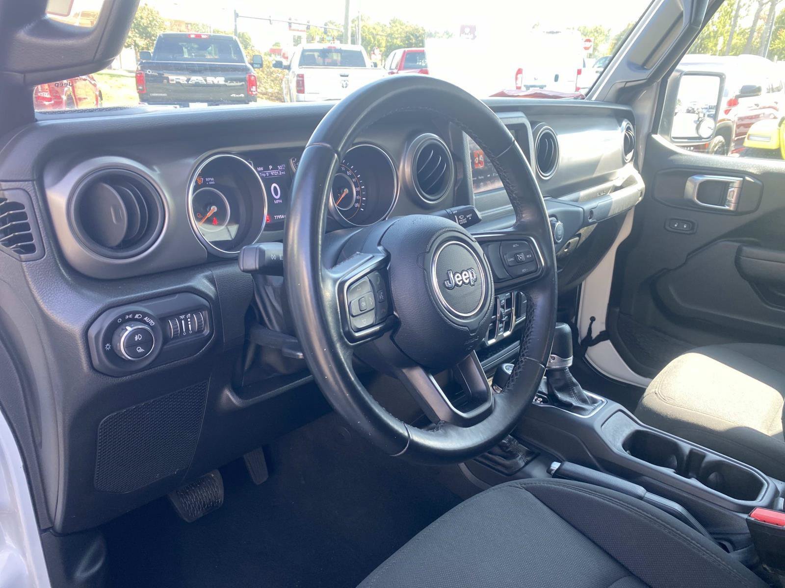 Used 2022 Jeep Gladiator Sport AWD/4WD image 24