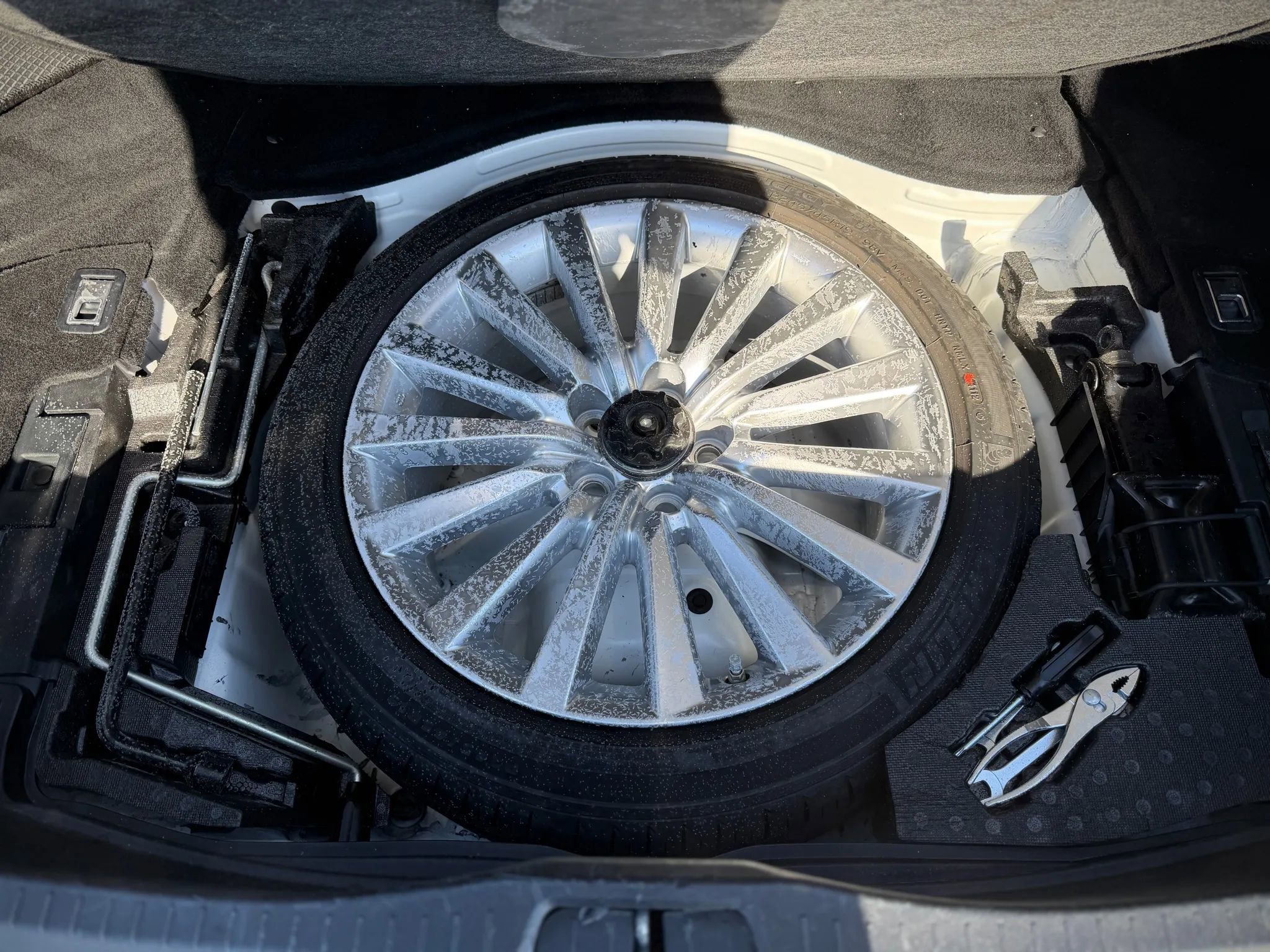 Used 2013 Lexus LS 460 LS 460 Sedan 4D image 31