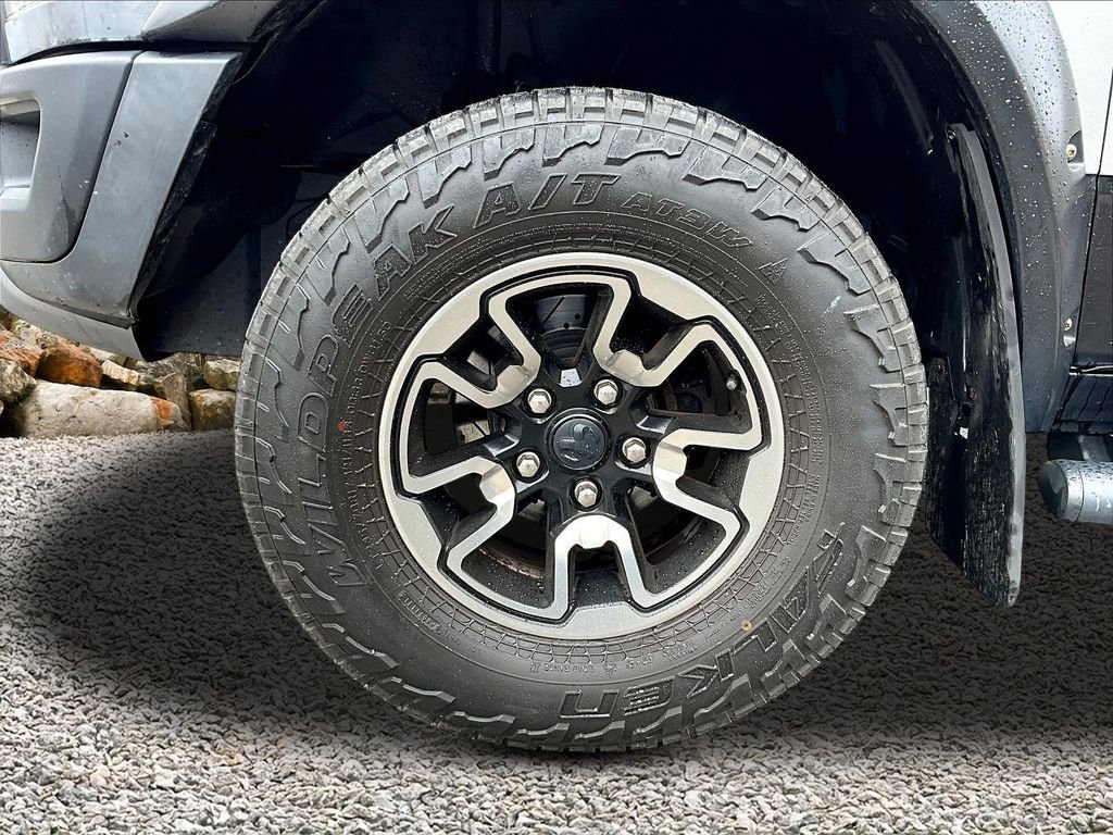 Used 2017 RAM 1500 Rebel w/ Luxury Group image 9