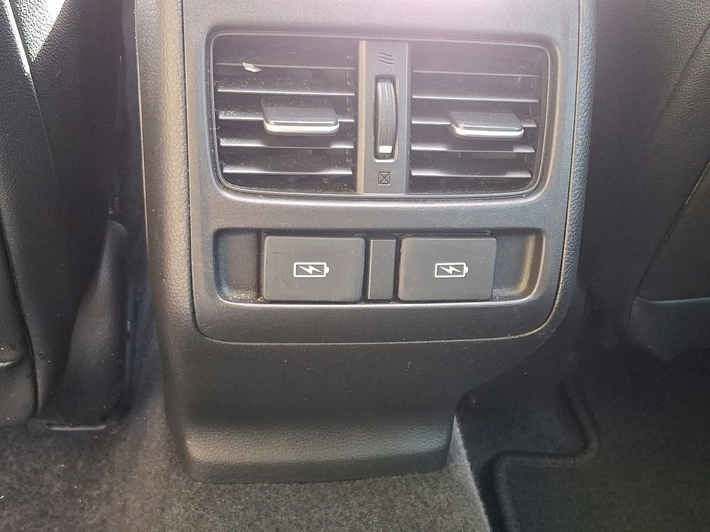 Used 2022 Honda Accord Touring image 11