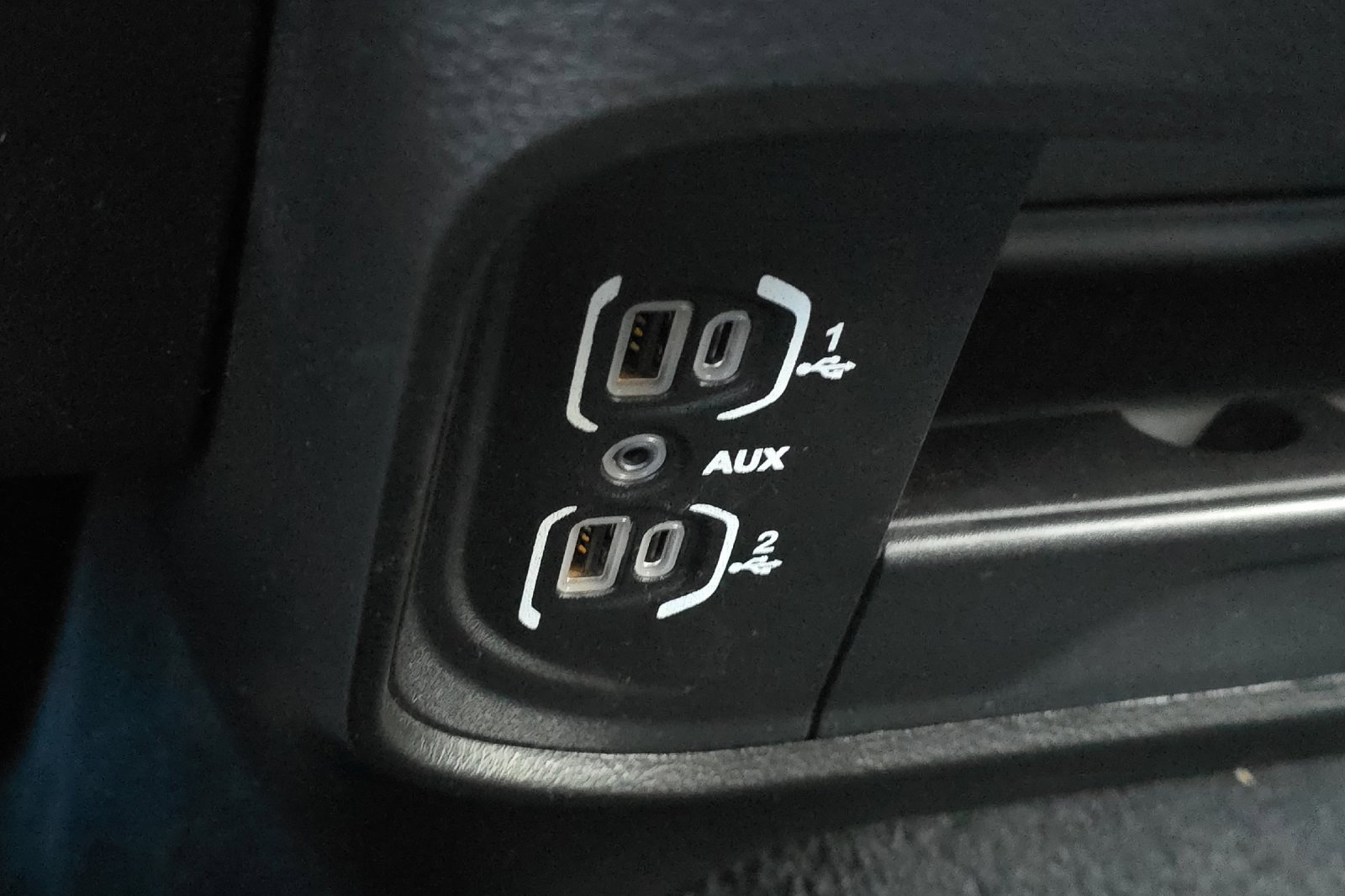 Used 2024 RAM 3500 SLT w/ Quick Order Package 2YG SLT image 38