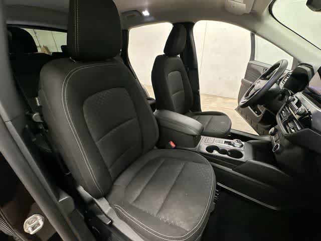 Used 2025 Ford Escape Active AWD/4WD image 21