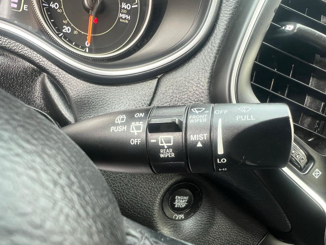 Used 2019 Jeep Cherokee Latitude Plus AWD/4WD image 20