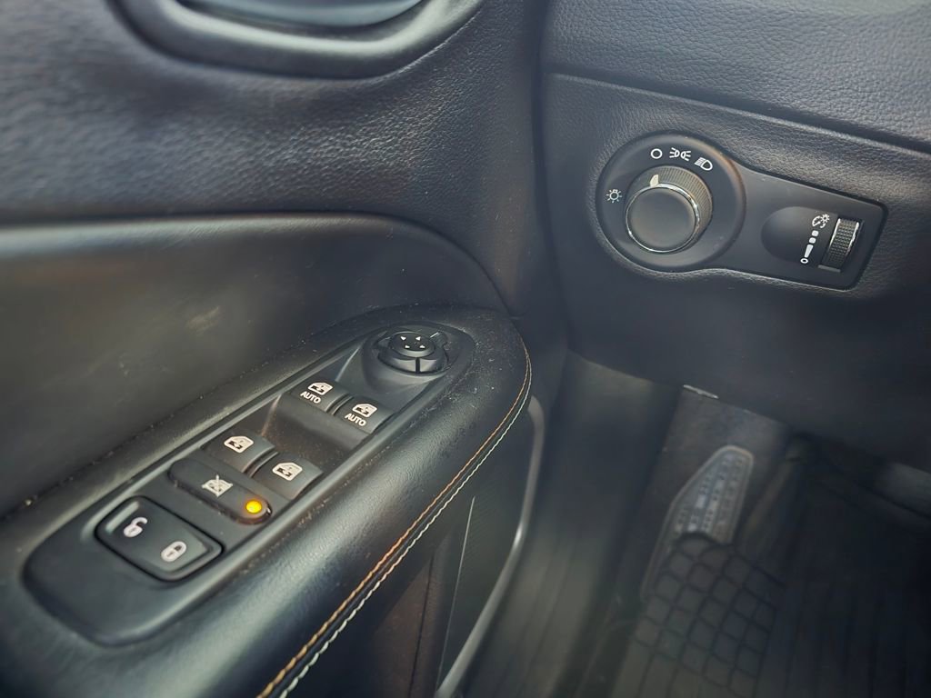 Used 2021 Jeep Compass Sport image 8