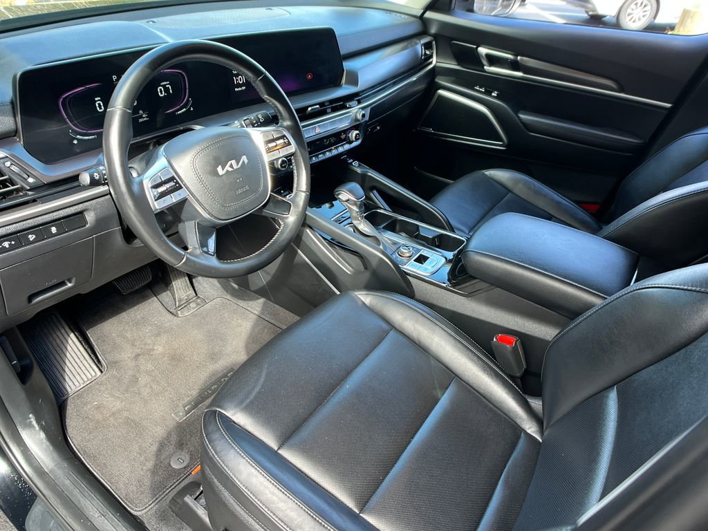 Used 2023 Kia Telluride S image 11