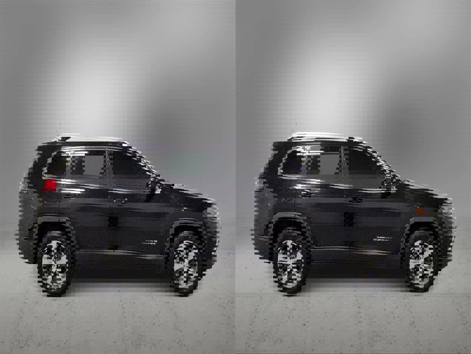 Used 2019 Jeep Cherokee Limited image 9