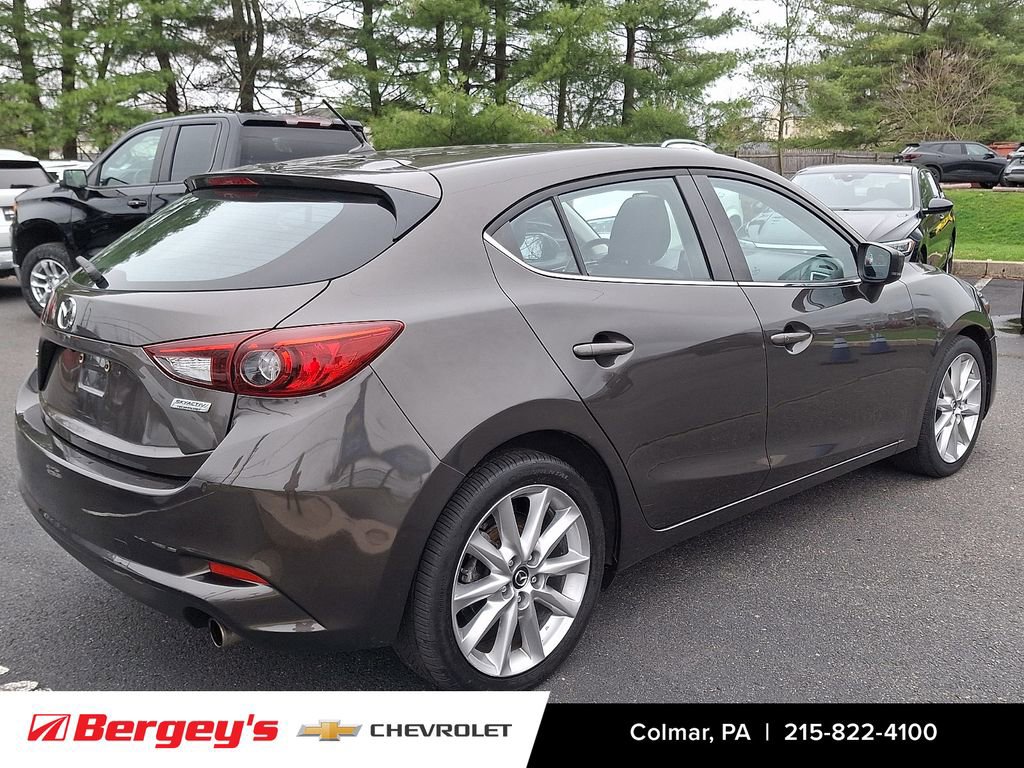 Used 2017 MAZDA MAZDA3 Touring FWD image 5
