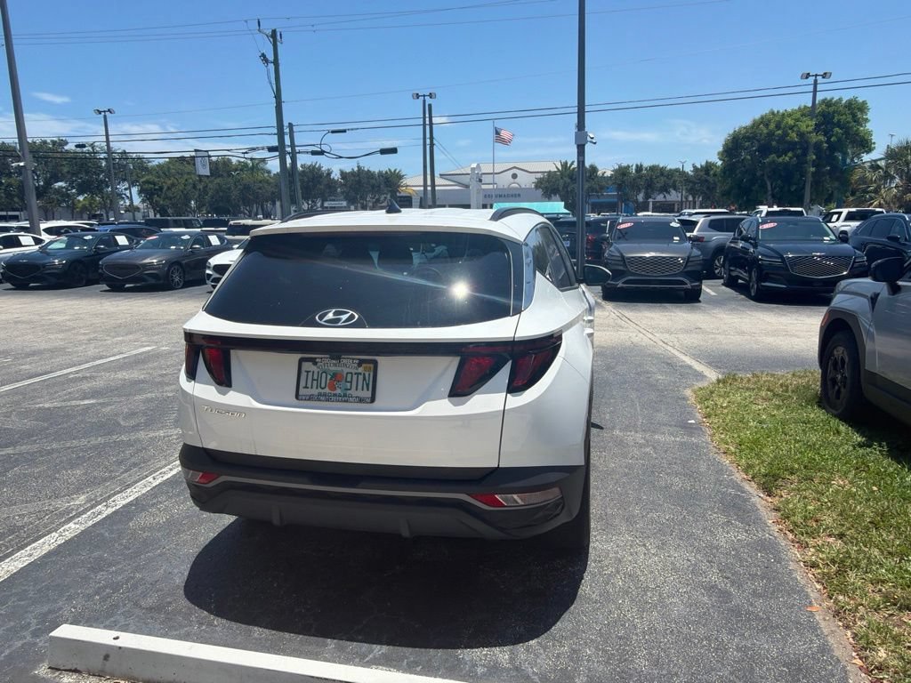 Used 2024 Hyundai Tucson SEL FWD image 8