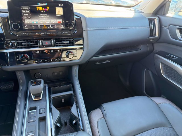 Used 2025 Nissan Pathfinder Platinum w/ Cargo Package FWD image 14