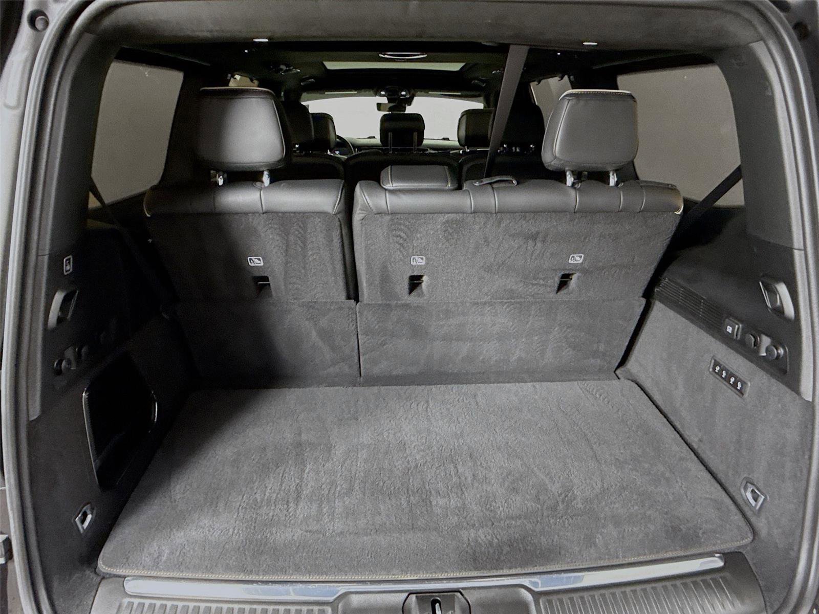 Used 2023 Jeep Grand Wagoneer Series III image 28