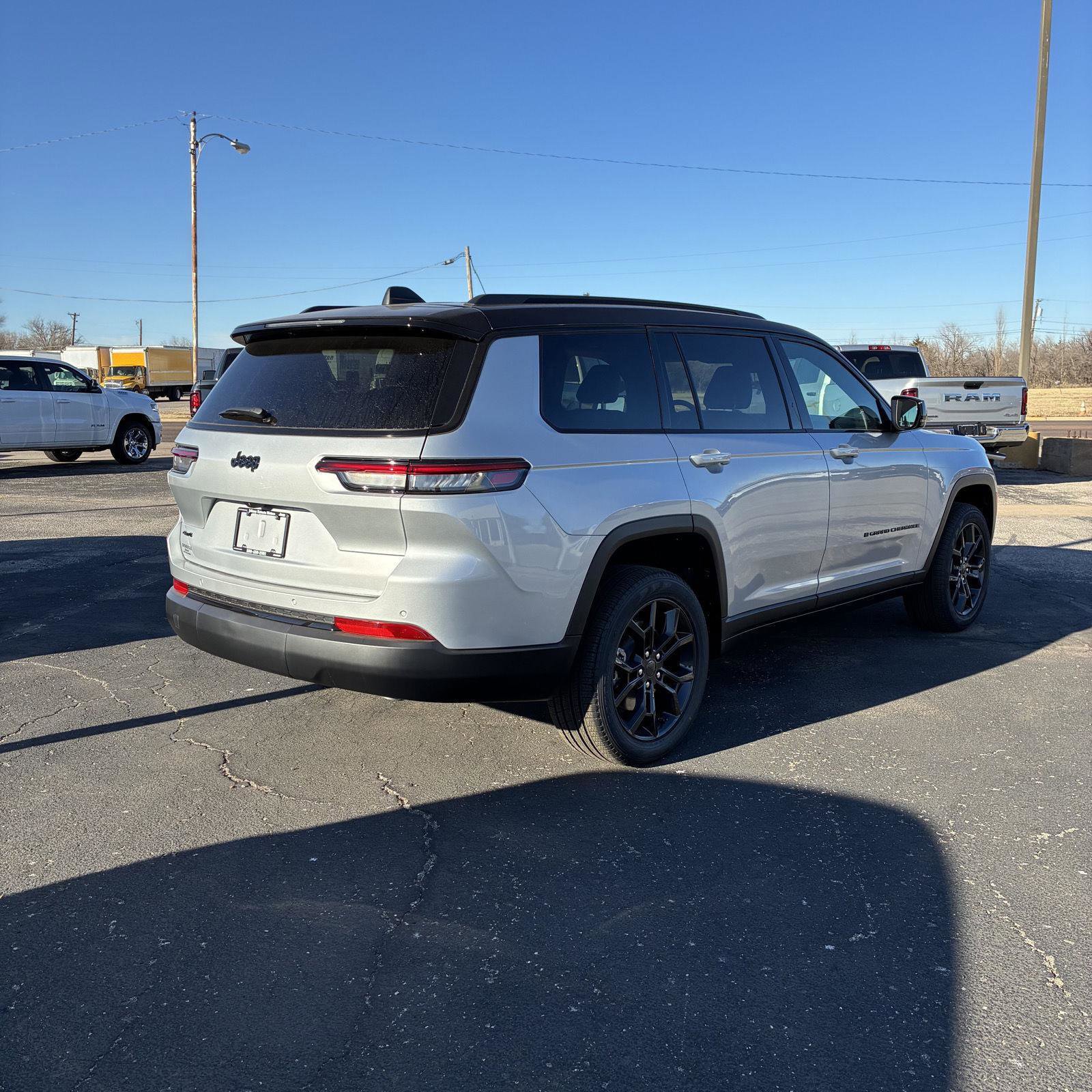 New 2025 Jeep Grand Cherokee L Limited image 14