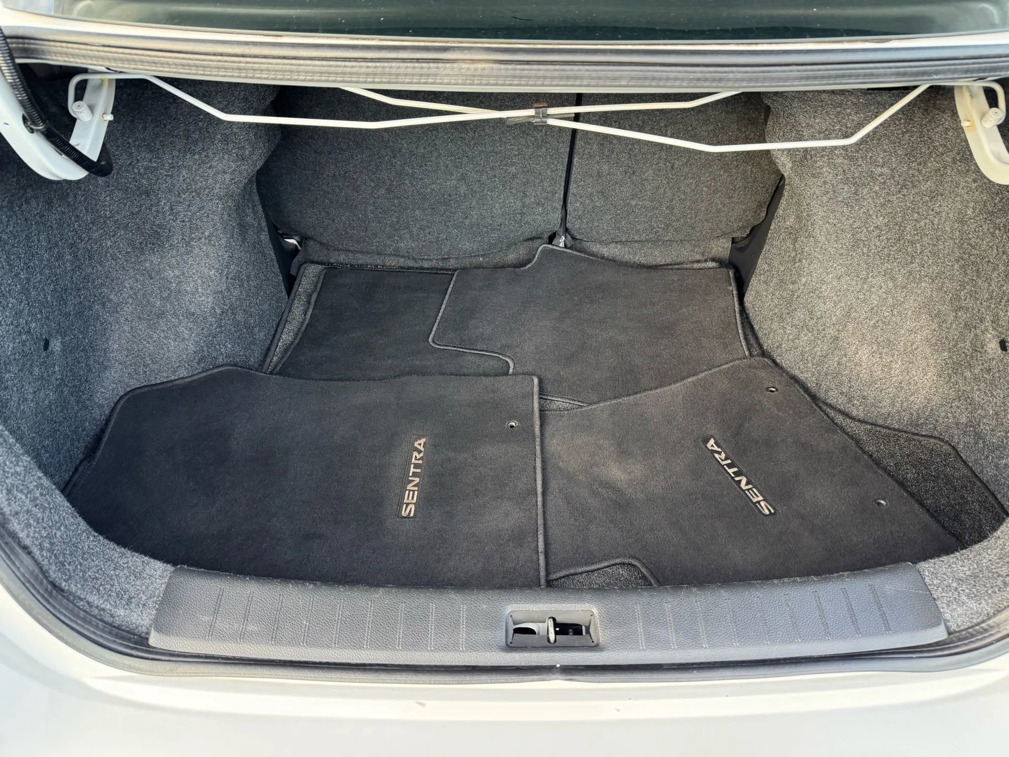 Used 2019 Nissan Sentra S image 28