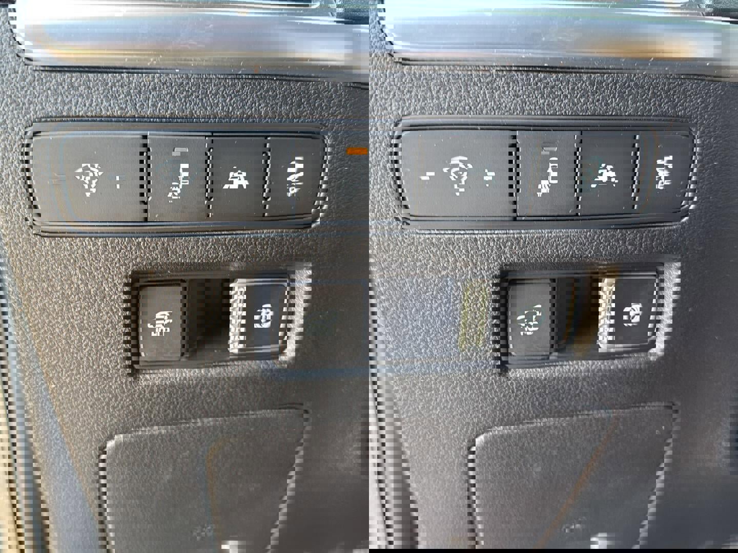 Used 2022 Hyundai Palisade Calligraphy w/ Winter Package image 12