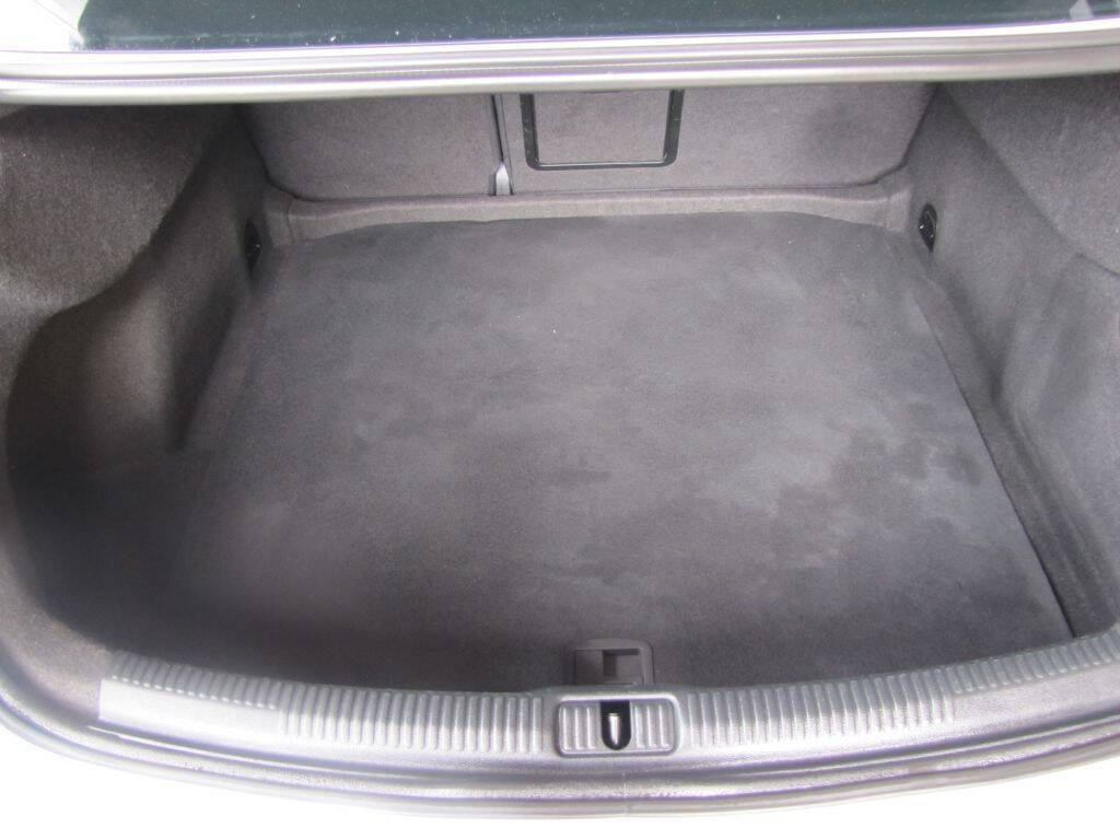 Used 2018 Audi A3 2.0T Premium FWD image 32