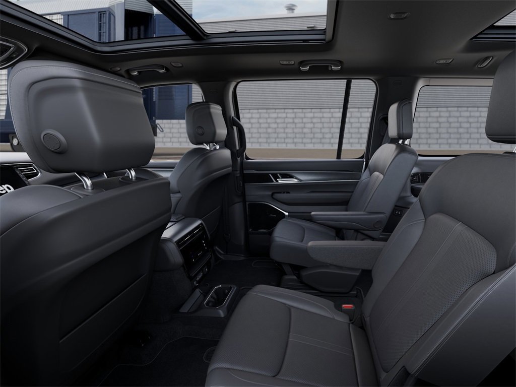 New 2025 Jeep Wagoneer L Series II image 23