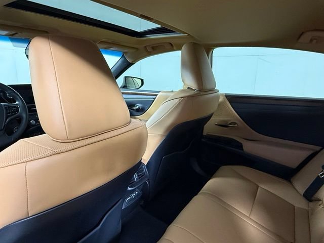 Certified 2024 Lexus ES 300h w/ Premium Package FWD image 26