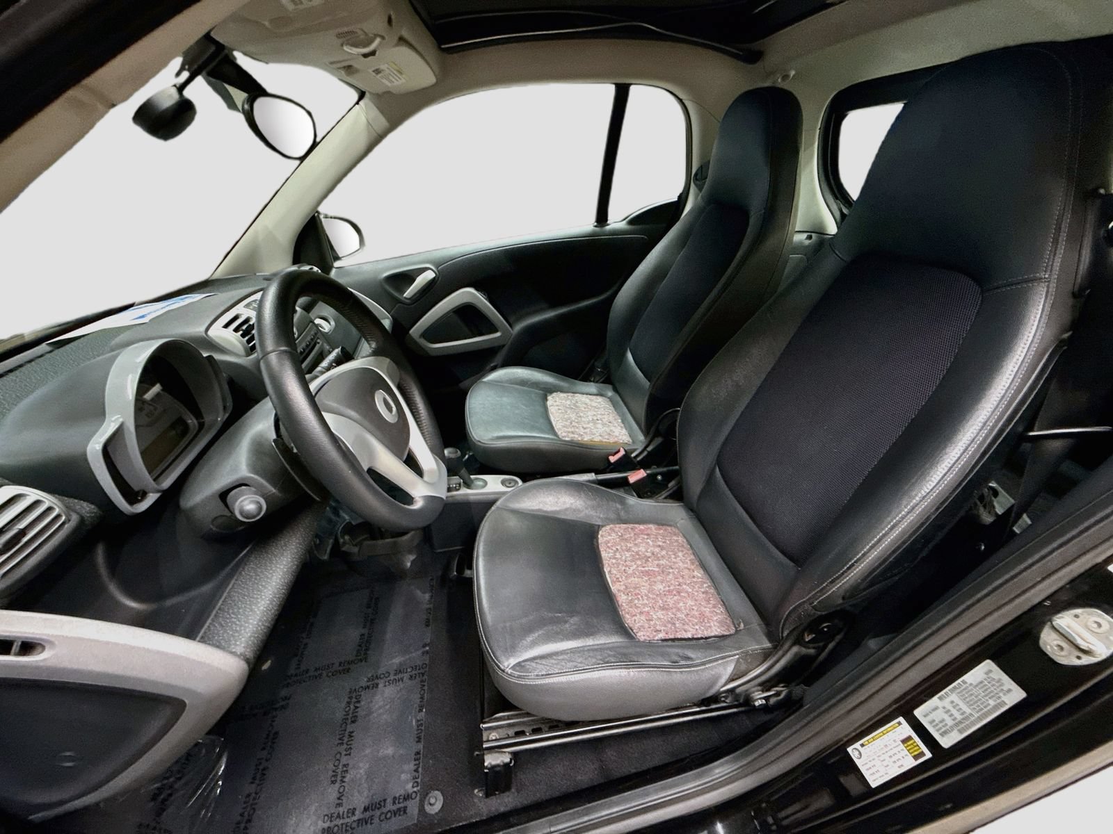 Used 2009 smart fortwo pure RWD image 19