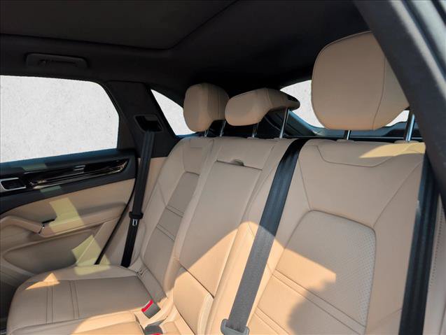 Used 2020 Porsche Cayenne AWD/4WD image 13