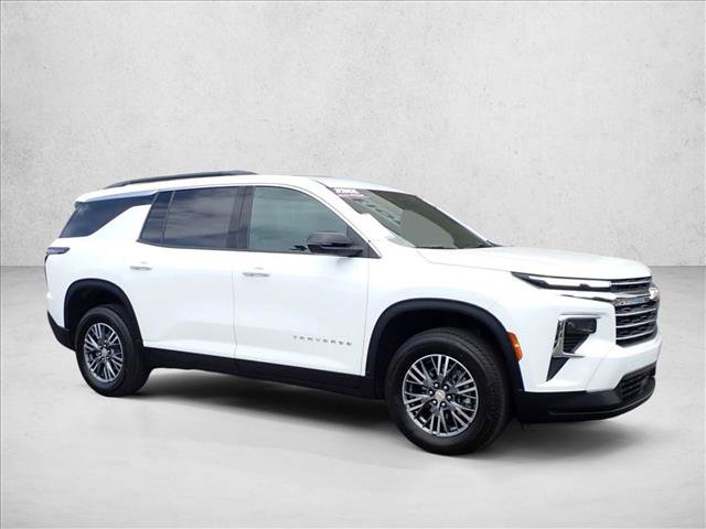 Used 2025 Chevrolet Traverse LT AWD/4WD image 6
