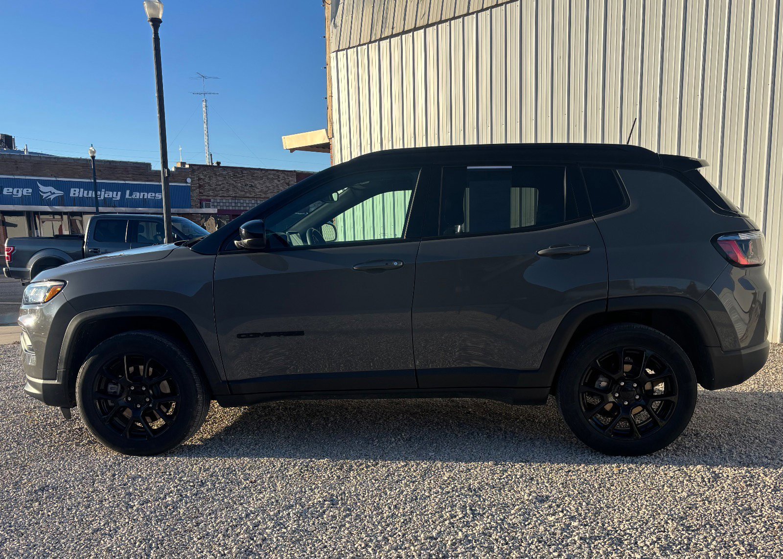 Used 2023 Jeep Compass Altitude w/ Convenience Group image 11