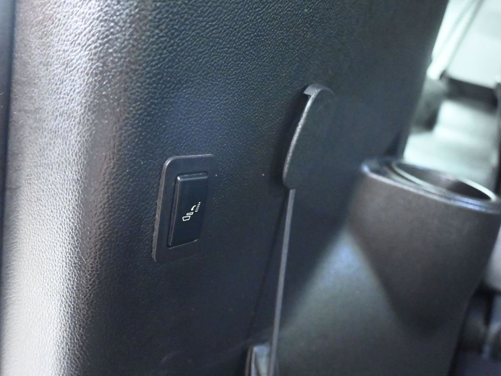 Used 2019 Cadillac Escalade ESV Premium Luxury AWD/4WD image 52