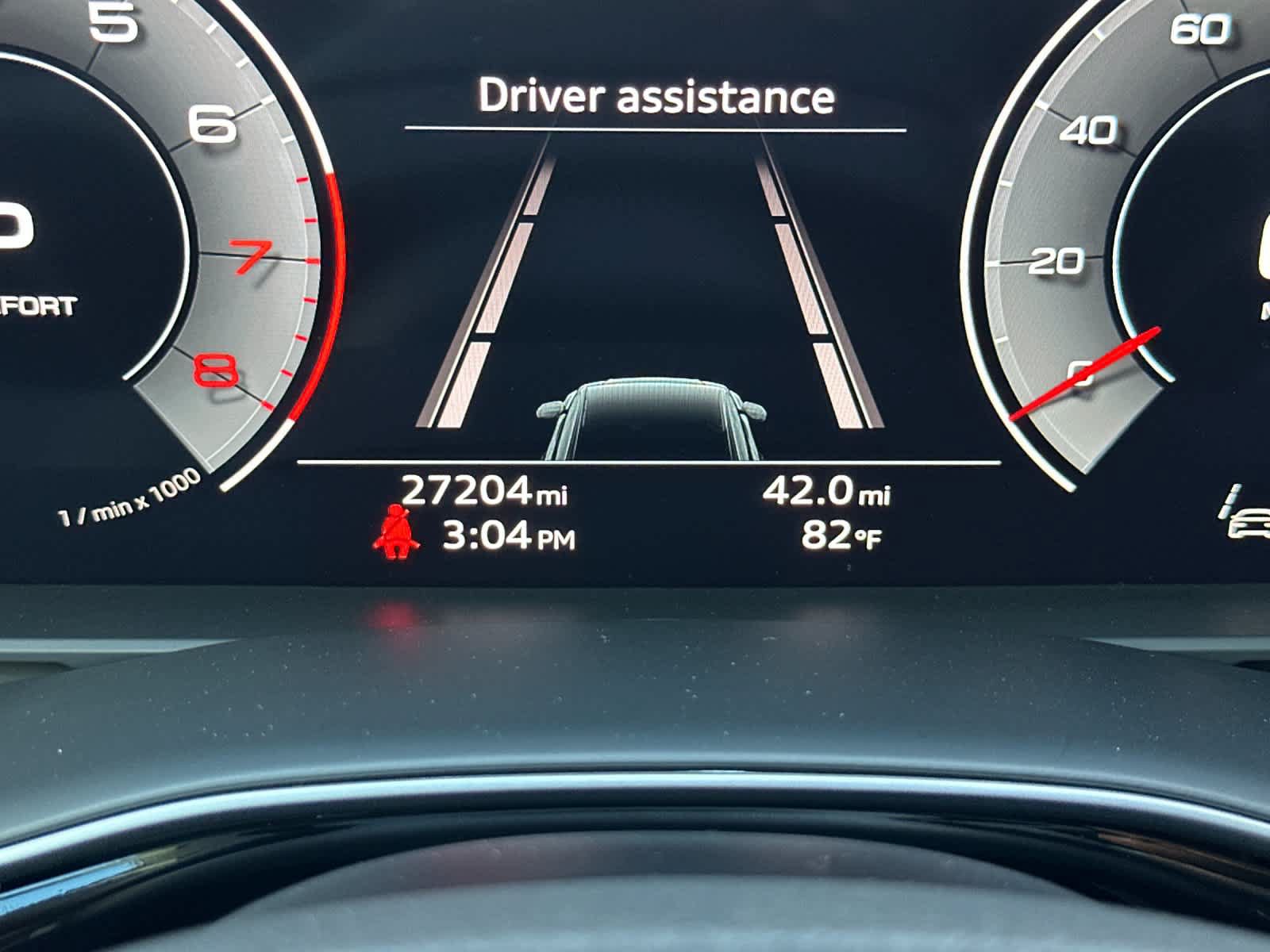 Used 2023 Audi Q8 Premium w/ Convenience Package AWD/4WD image 26