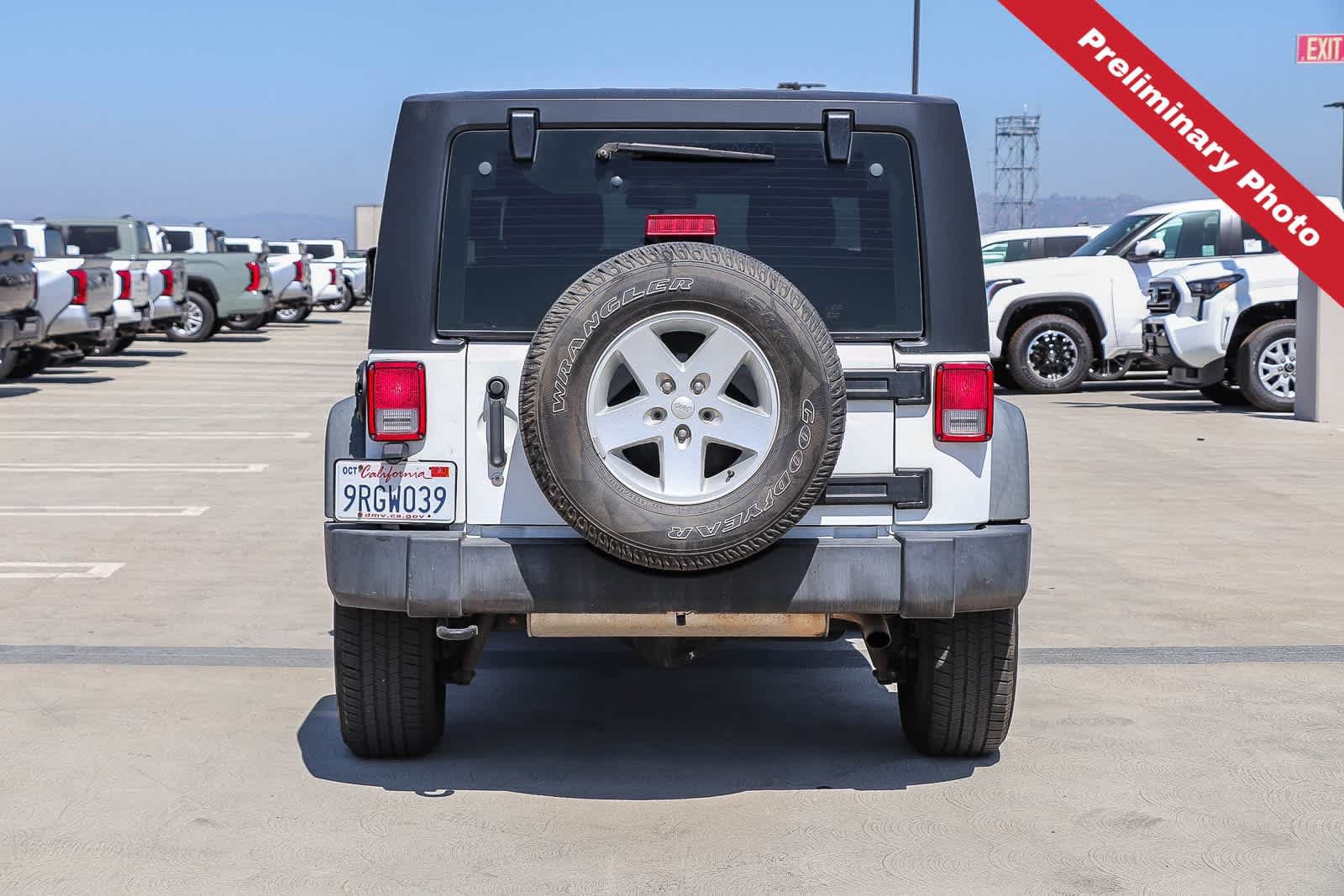Used 2018 Jeep Wrangler Sport AWD/4WD image 6