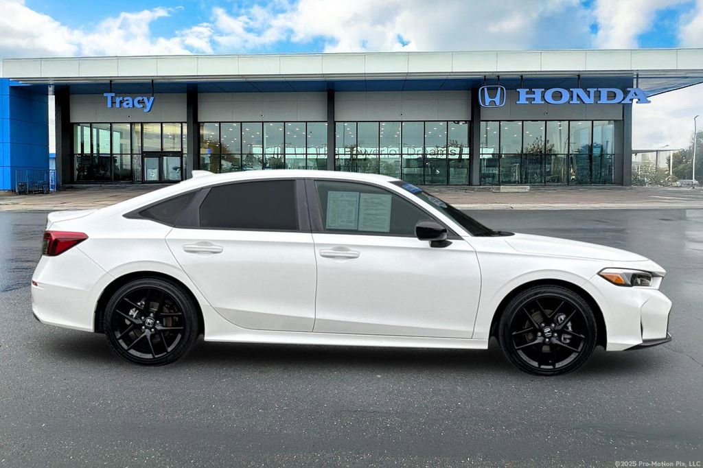 Certified 2025 Honda Civic Sport image 3