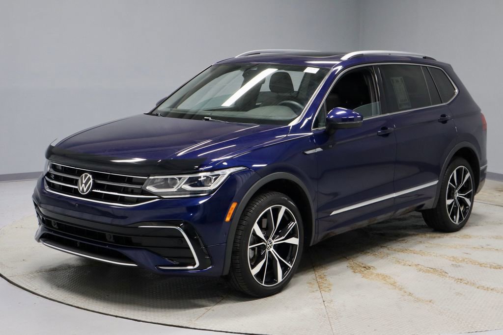 Used 2022 Volkswagen Tiguan SEL R-Line image 9