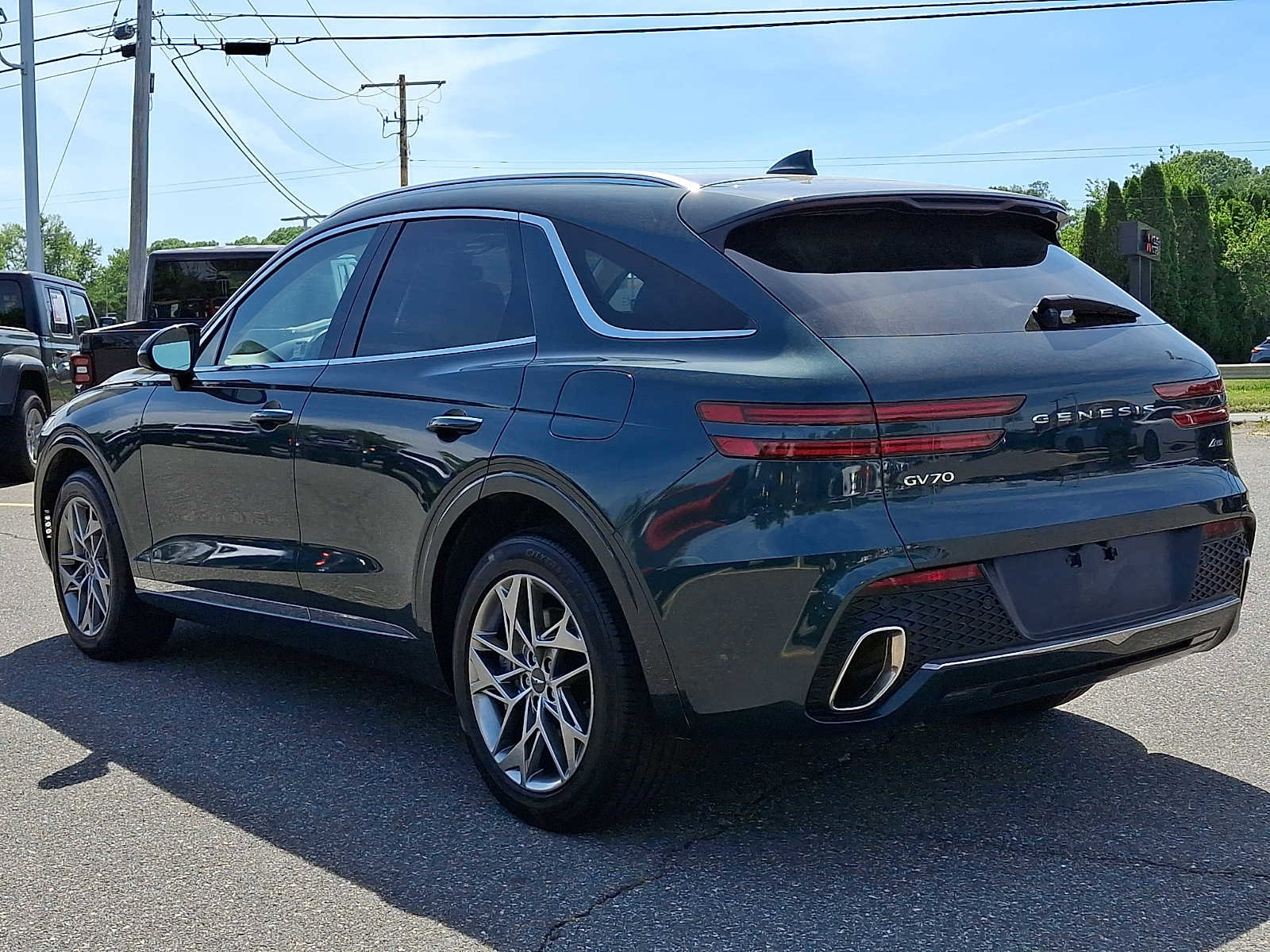 Used 2024 Genesis GV70 2.5T w/ Select Package AWD/4WD image 4