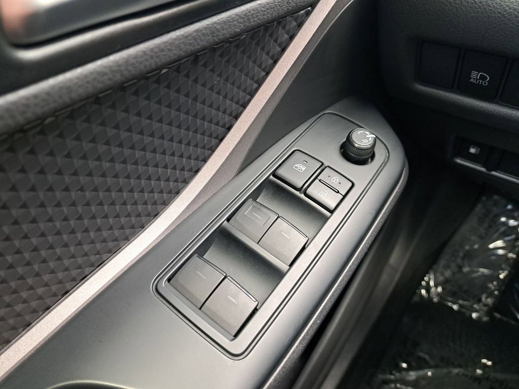 Used 2020 Toyota C-HR LE image 25