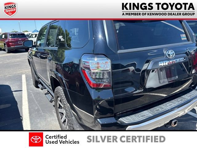 Used 2018 Toyota 4Runner TRD Off-Road Premium AWD/4WD image 5