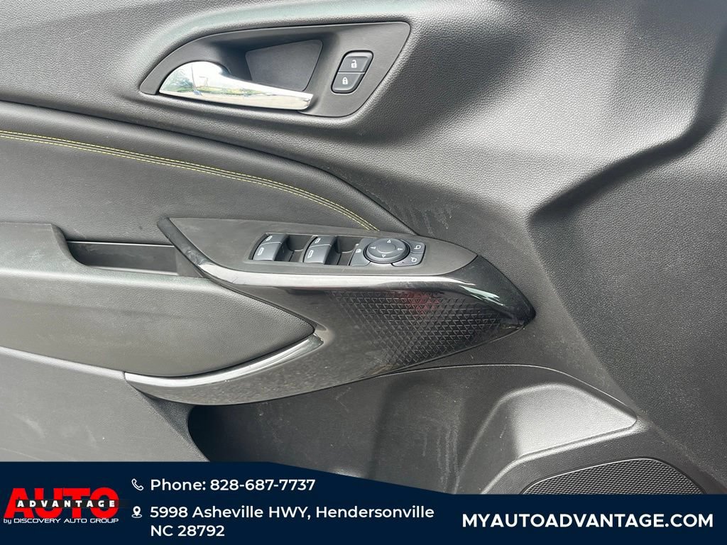 Used 2024 Chevrolet Trax LT w/ Driver Confidence Package FWD image 22