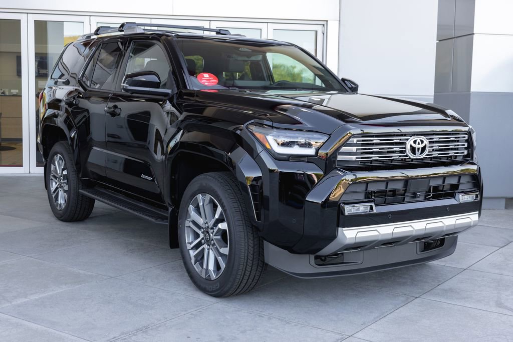 New 2026 Toyota 4Runner Limited AWD/4WD image 3