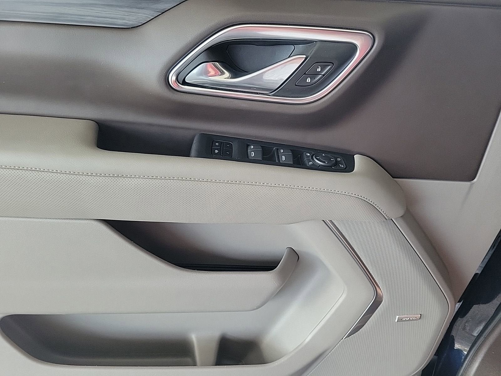 Used 2021 GMC Yukon SLT w/ Rear Media and Nav Package RWD image 18