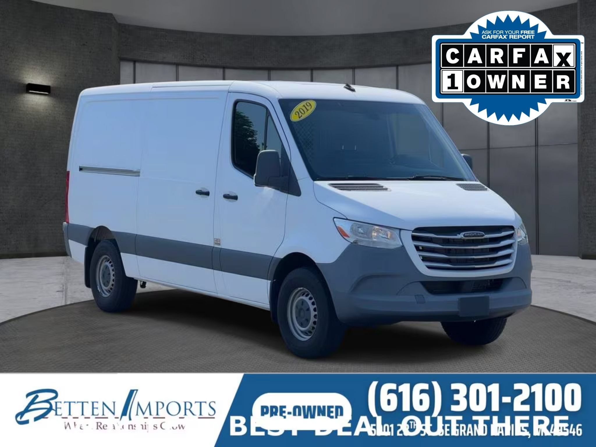 Used 2019 Freightliner Sprinter 2500 w/ Driver Convenience Package RWD image 1